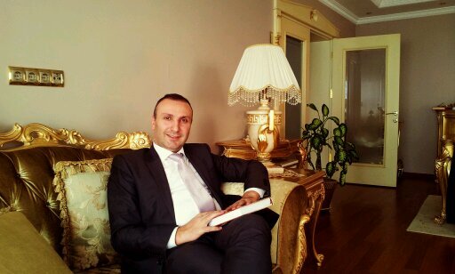 Politikacı, Mimar, Sanatçı, İşadamı, Sporcu.