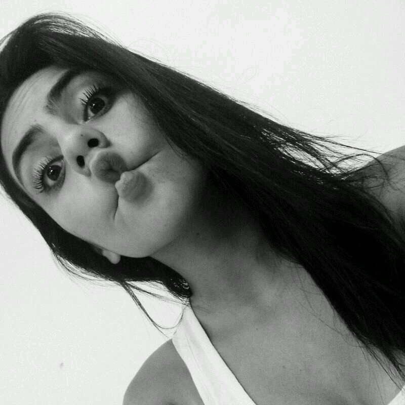para ser feliz o amor tem que ser verdadeiro felicidade é a chave do segredo. Insta: Carolyne_dias