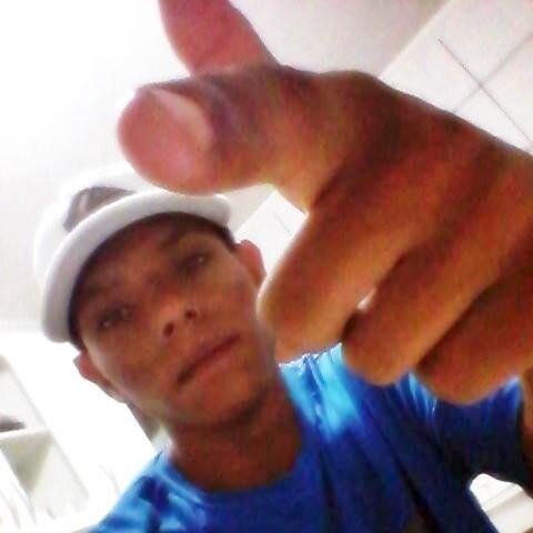 Cotia - Sp  ,  16 anos , Seguee ? sigo de volta .