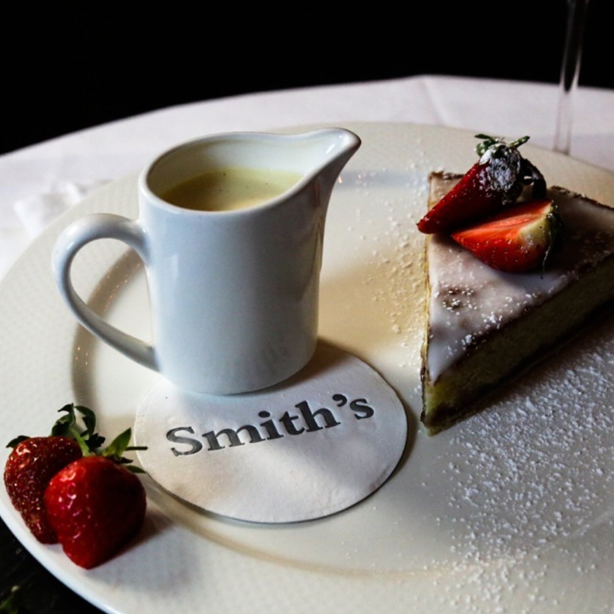 Smithsofwapping's profile picture. Smiths: famous for fish since 1958. Sister restaurant to @SmithsOfOngar Reservations: 02074883456