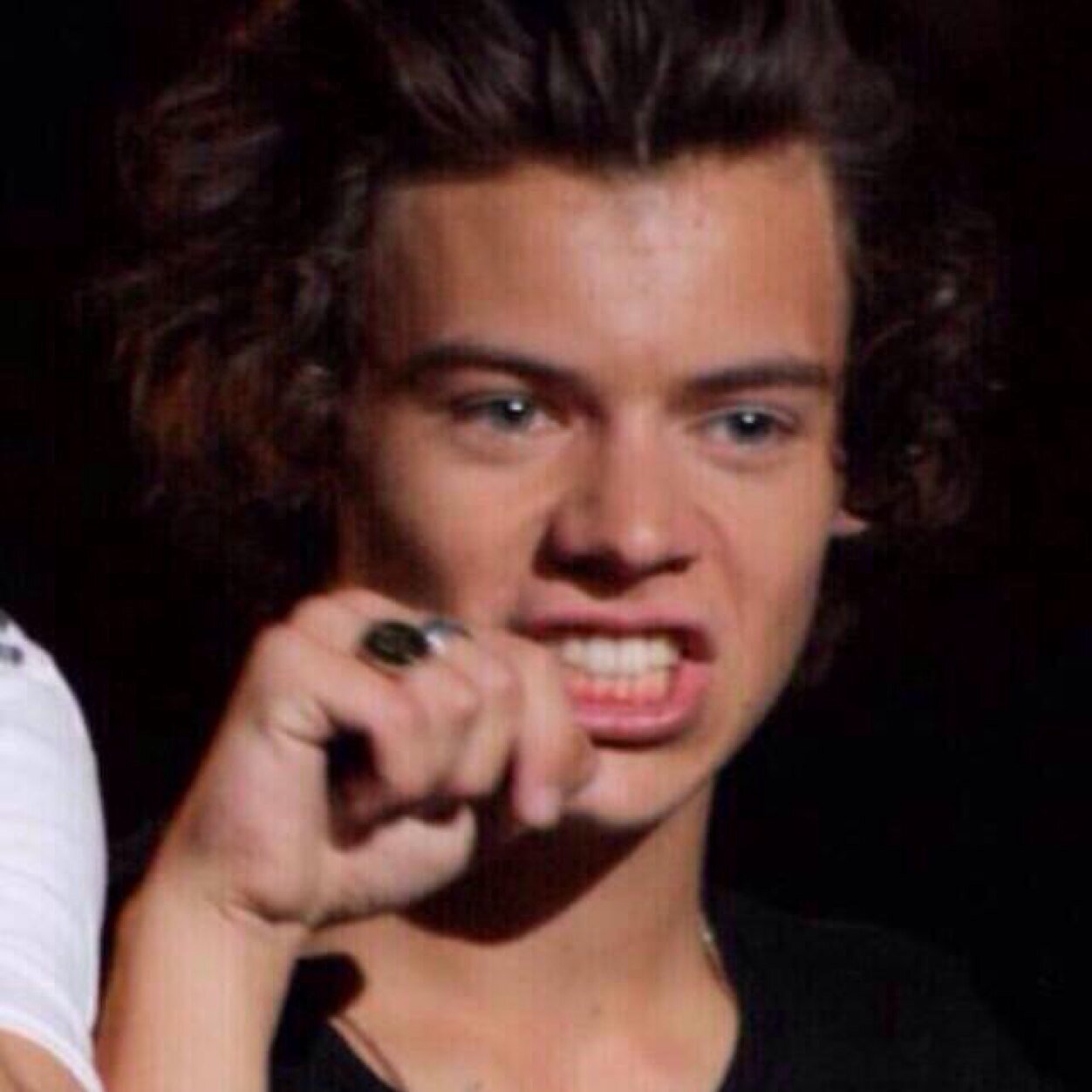 Dont worry about following this account, follow @shaggystyles instead please :)