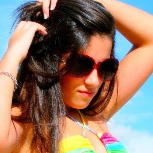 '' Eles dizem que para sobreviver, você precisa ser louco como um chapeleiro, o que por sorte eu sou. ''