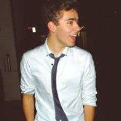 kaitlynsykess's profile picture. Since I gave you a free follow can you please follow @Seductive_Sykes they follow back. Thanks lovies.