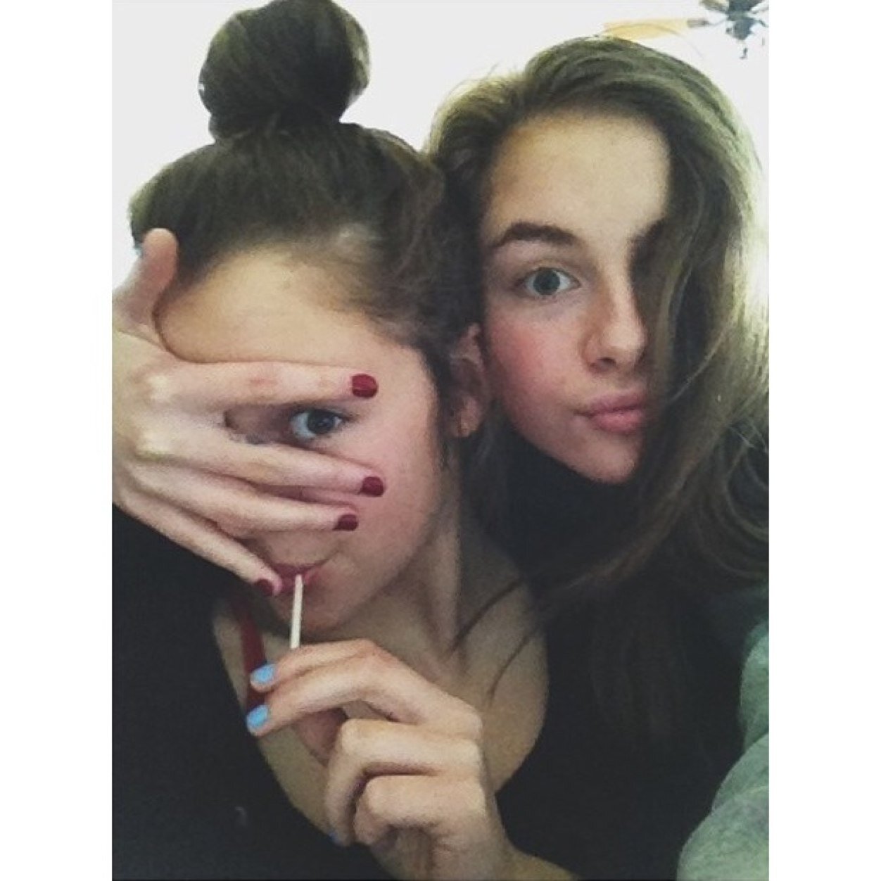 twins in love with boy bands sigh/9 ❁ so close yet so far ❁