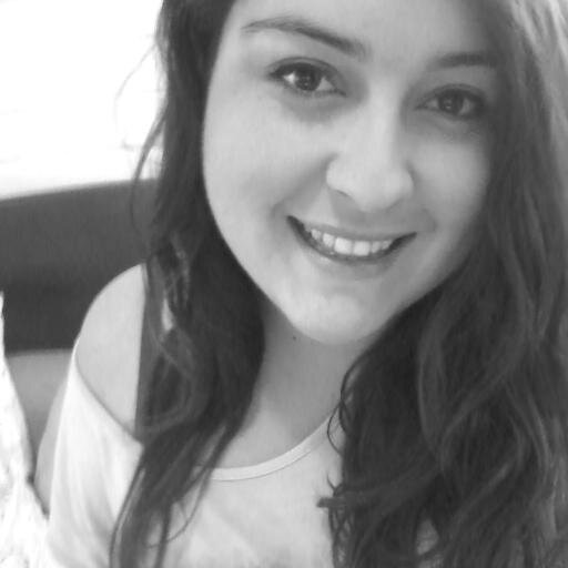 PauliToroG's profile picture. Estudiante de Enfermería ULS. Divertida, regalona, algo loca y siempre un poco estresada.  Amo a mis perritos.