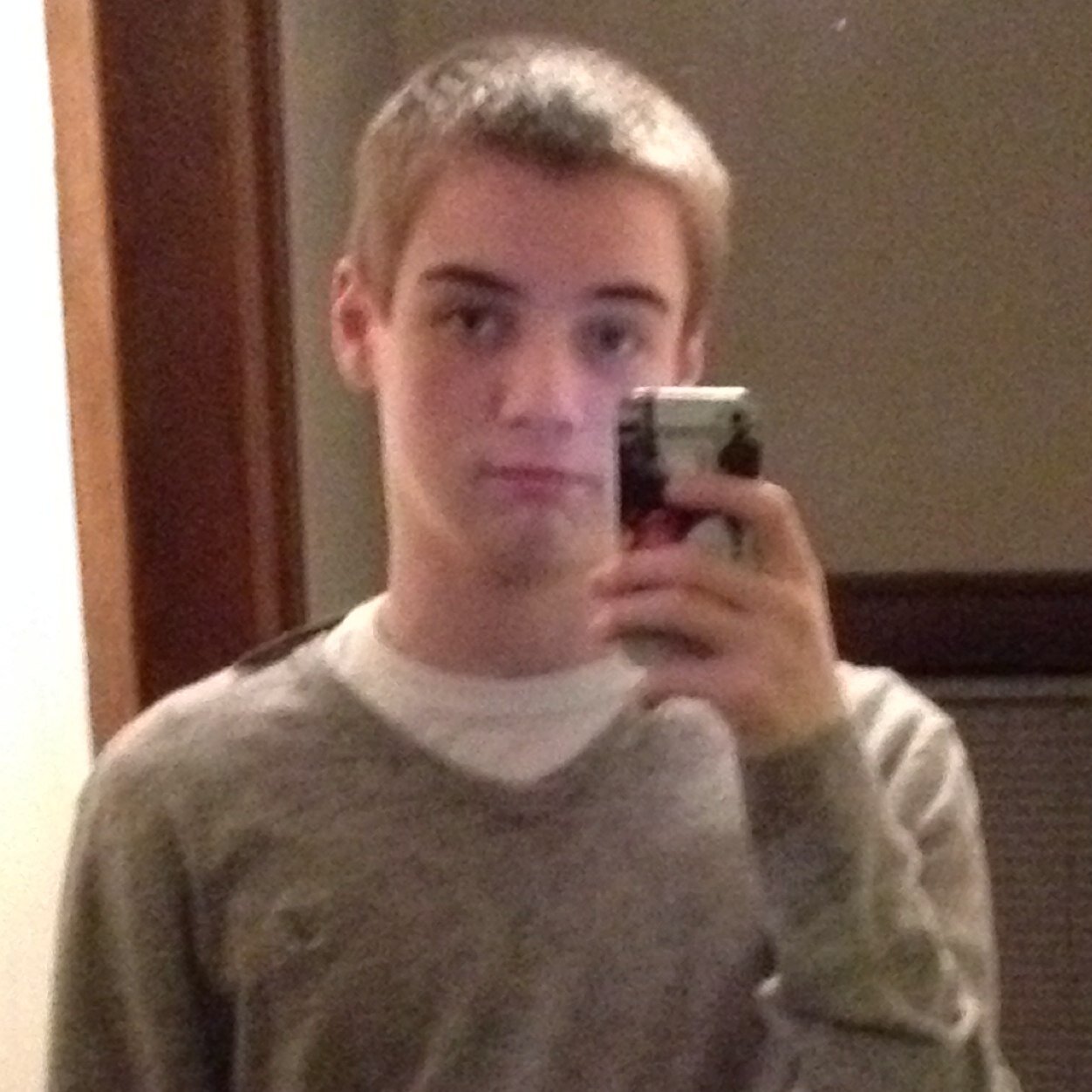 Connor52104044's profile picture. Xbox is my life (142) perfessional sleeper