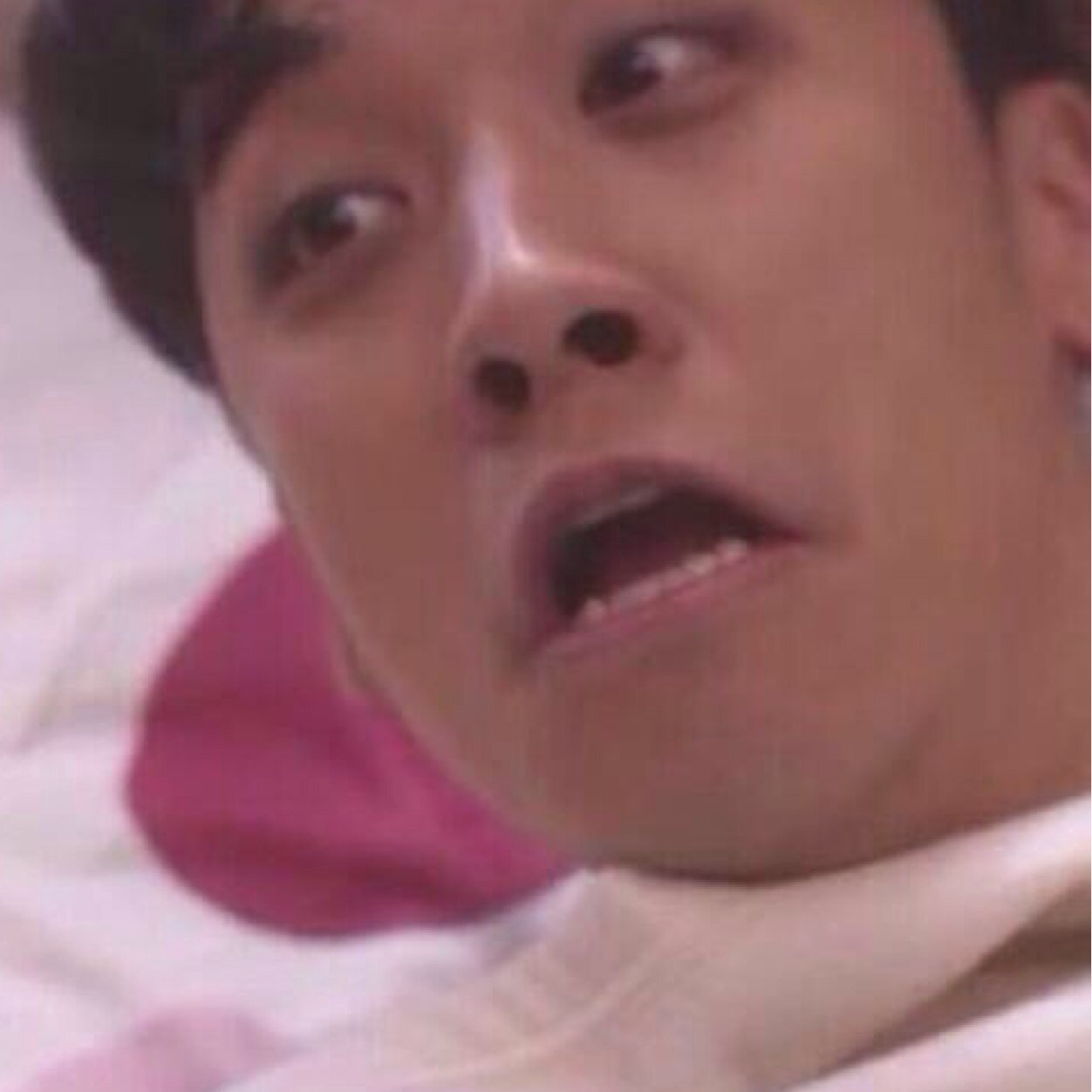 So, GD's height is 169..