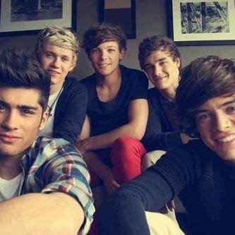 eu sou super fã deles 1D..porisso fisso isso '-'