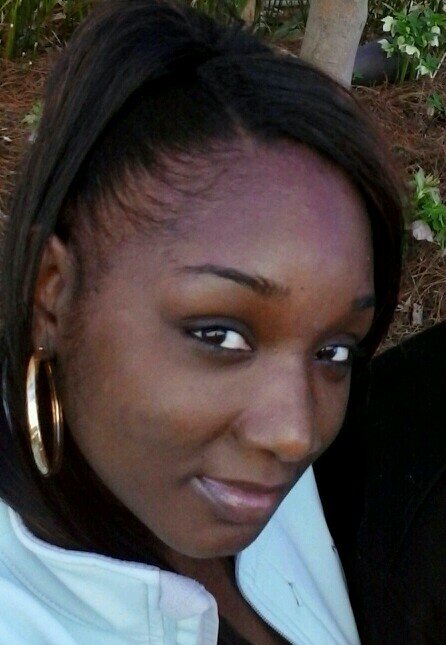 Dark&Lovely. Short&Sweet.