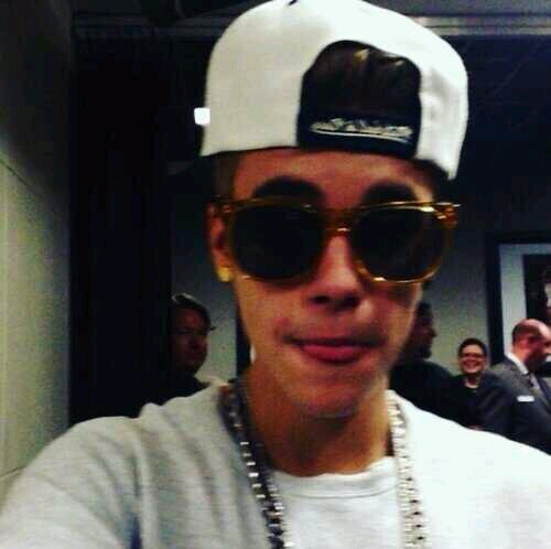 JBiebsCCS's profile picture. Crusin' all around the world with Nina, my Belle♕