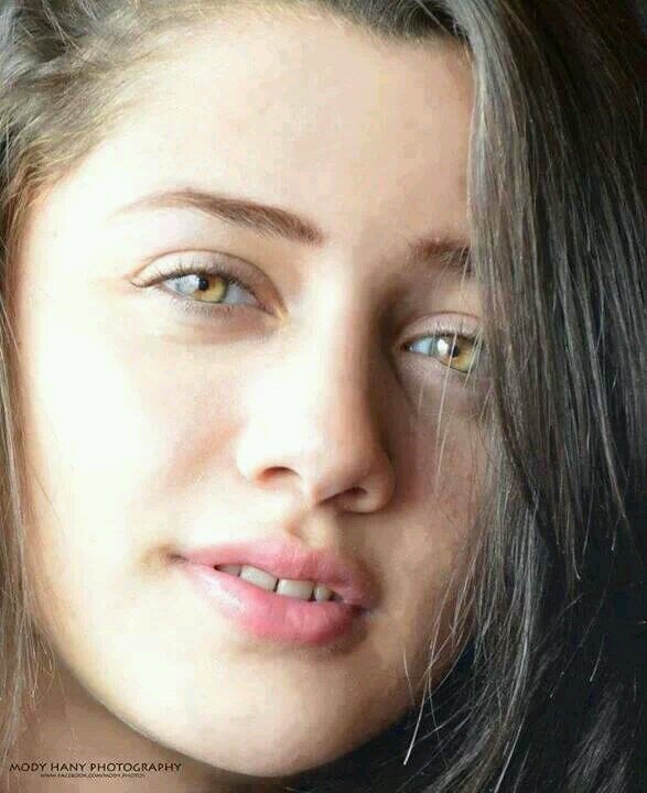 ‏هوة حبيبى الى اتمنيتة من الدنيا كل مافى اجمل من الدنيا دى ف عينية