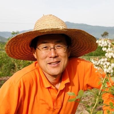 neungberry's profile picture. 덕유산자락 진안고원에서 블루베리,오미자,산야초차 만듬이 마이산농부