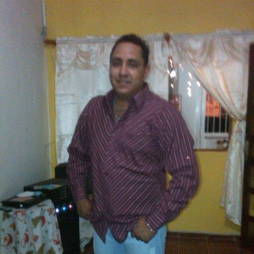 julioj14470's profile picture. lic.en educación , músico ,comerciante