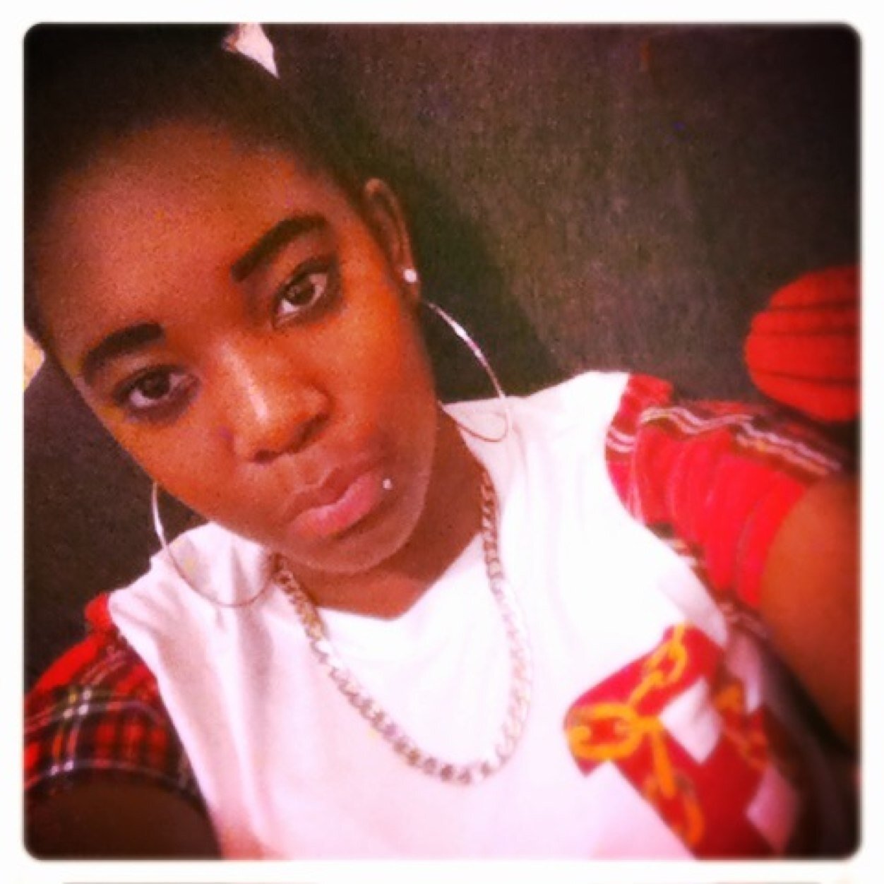 17.Single. &College Student/im blessed ;p. LEEDS GURL :D.