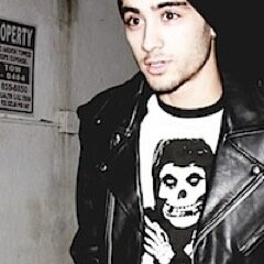 ask for a follow back on @raybanzouis