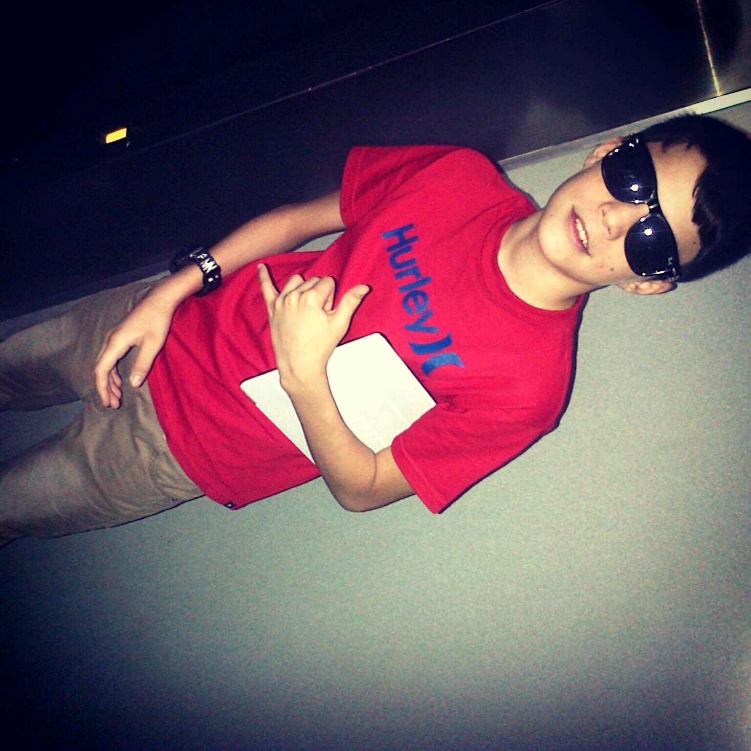 15.   DJ/Productor:$                                                     Con Futuro De Tomorrowland/Tomorroworld..