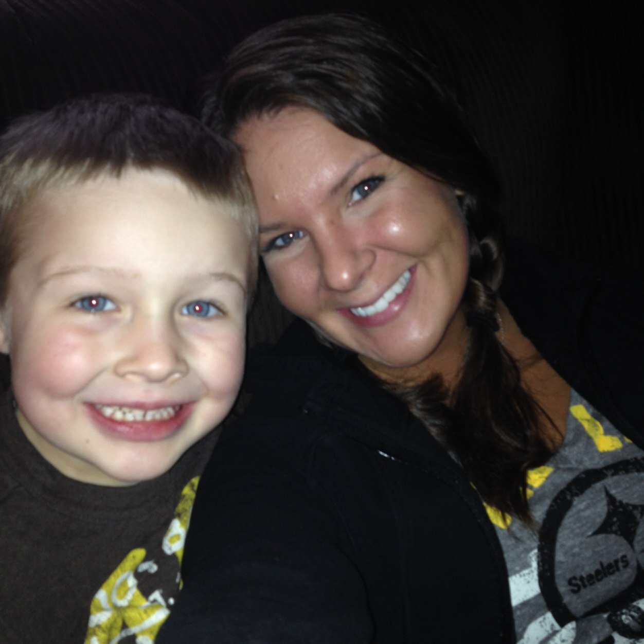 AleicaWare's profile picture. 