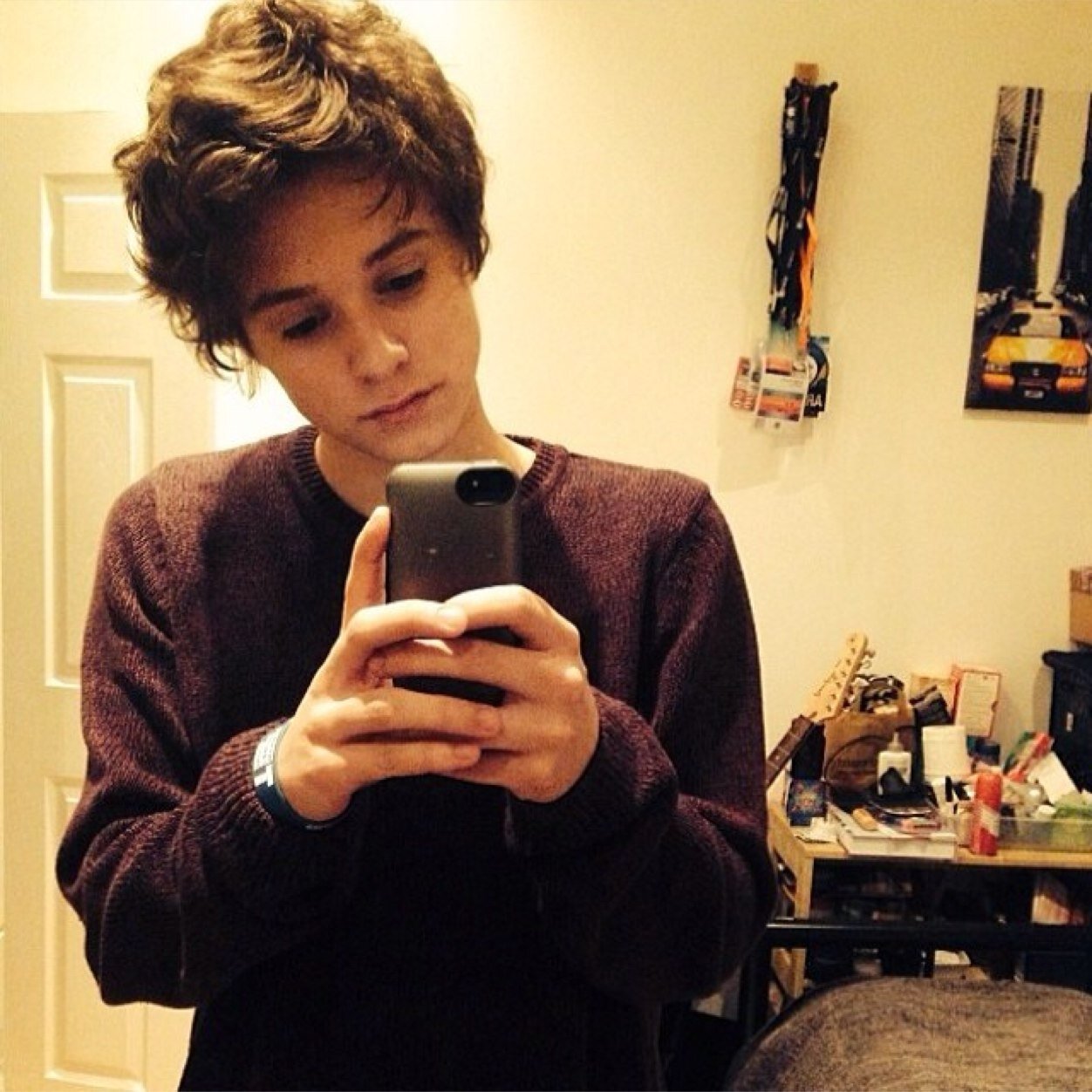 Real fans save bands, real bands save fans.
The Vamps || 5SOS || 1D