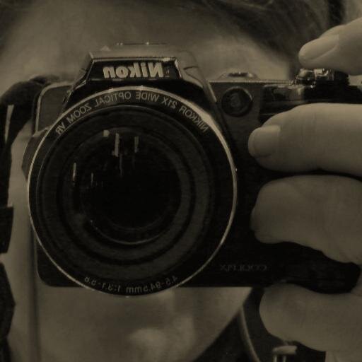 fallingpettals's profile picture. Artist, Graphic Designer, Photographer, Writer, and Married Mother of 2.