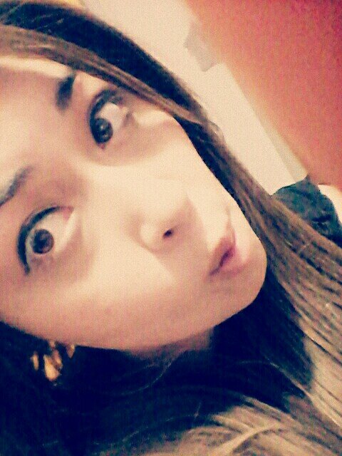 DiianPocket's profile picture. 21 años ♡ Futura admistradora, enamorada ♡ Si me conoces,  seguramente voltearas a ver mis zapatos!