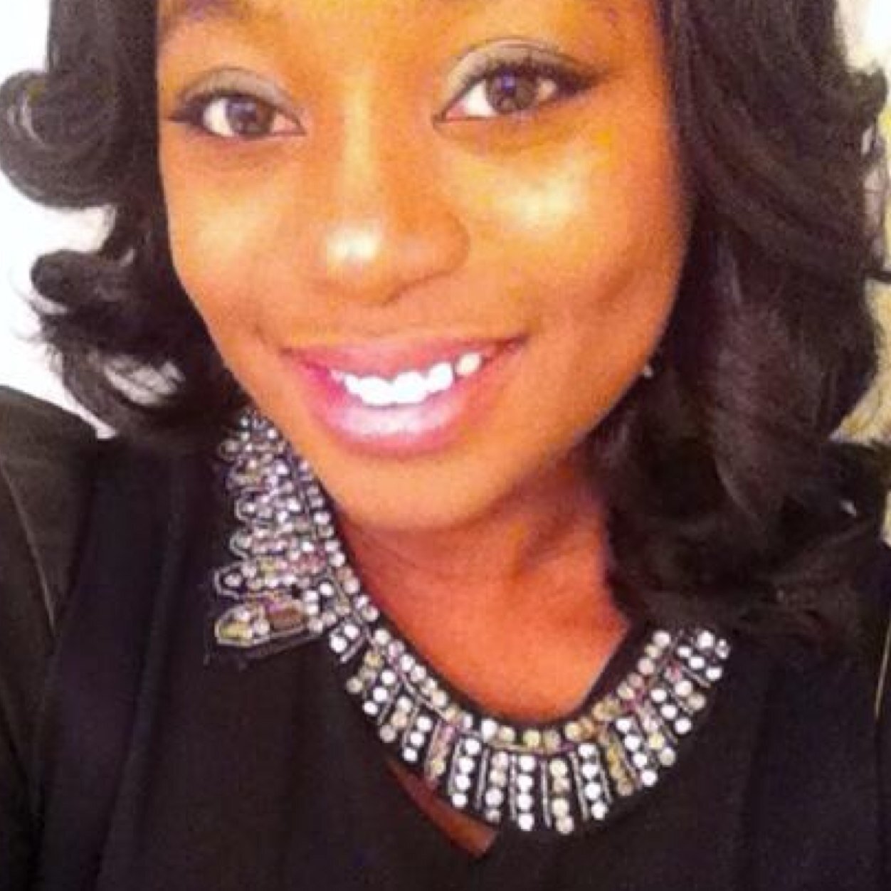 TheNetteShow's profile picture. Legally beautiful :)