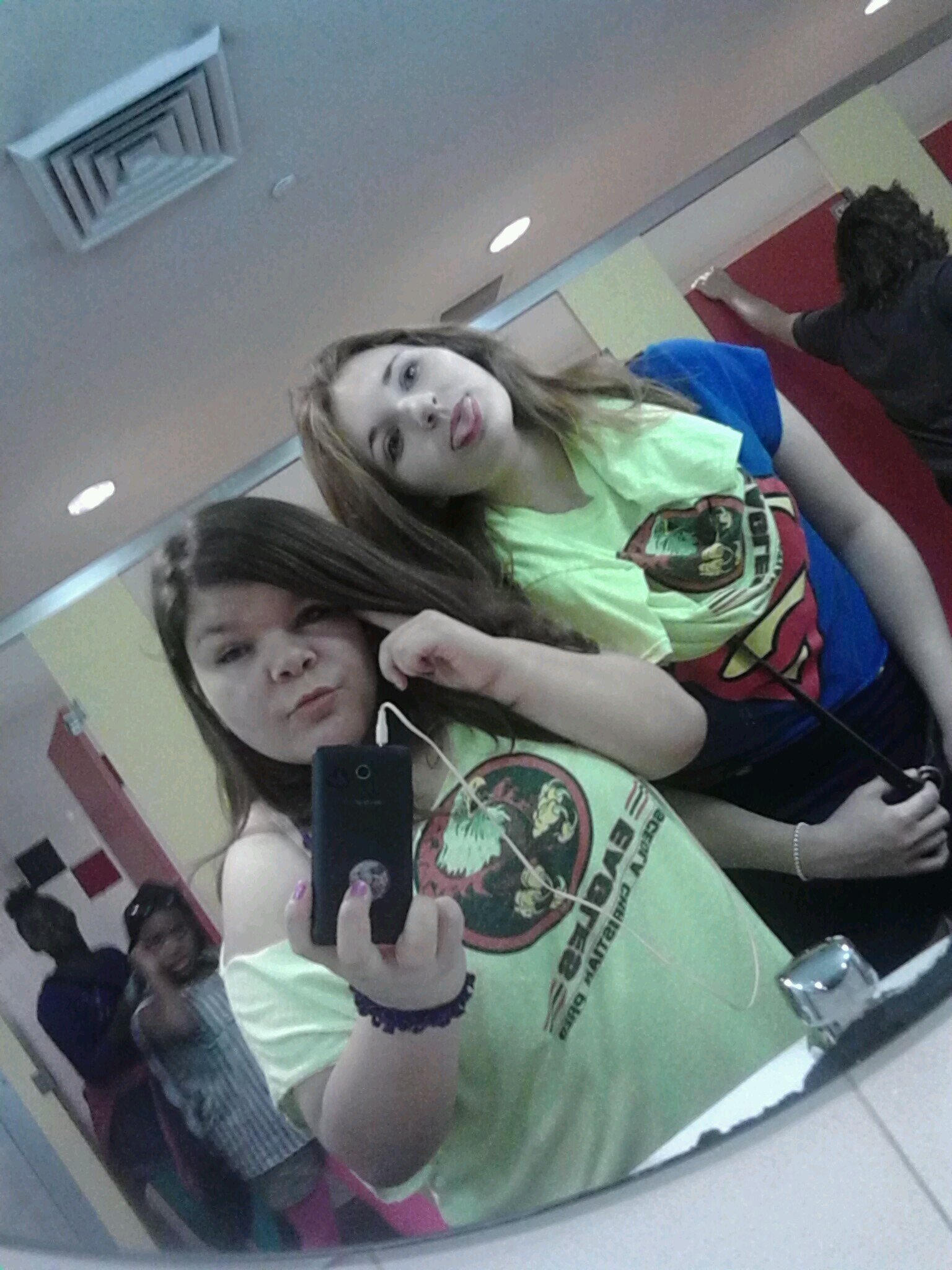 mjp8898's profile picture. HEEY sexy people im marissa i love Of mice & men and black veil brides and i love everyone equally and i believe in love at first site :3