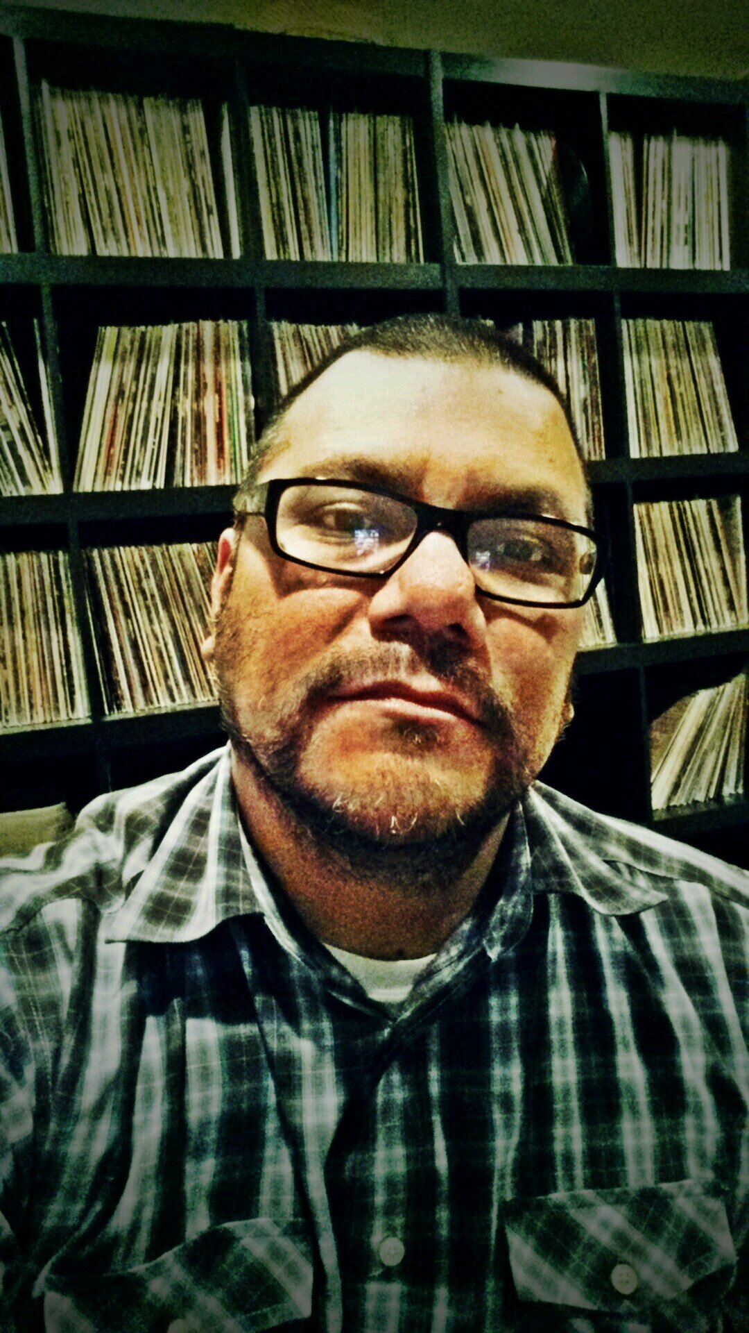 From Santa Barbara to San Diego.   

Collector of vinyl.

Denver Broncos, Oakland A's, L.A. Lakers
