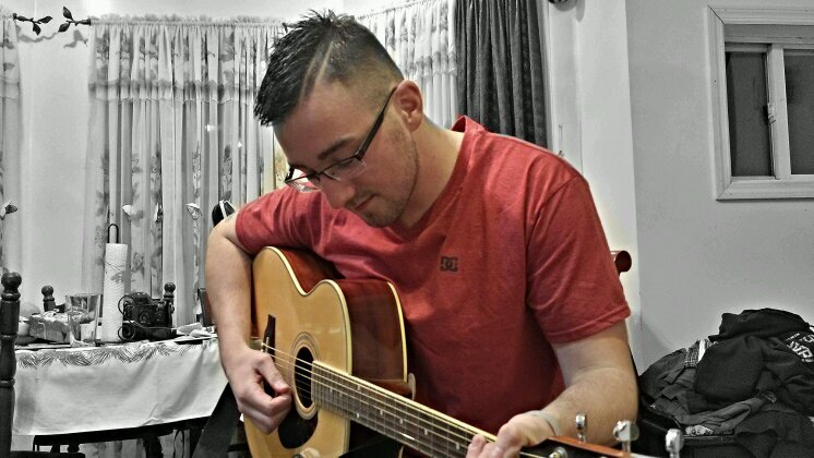 theguywiththeD's profile picture. 