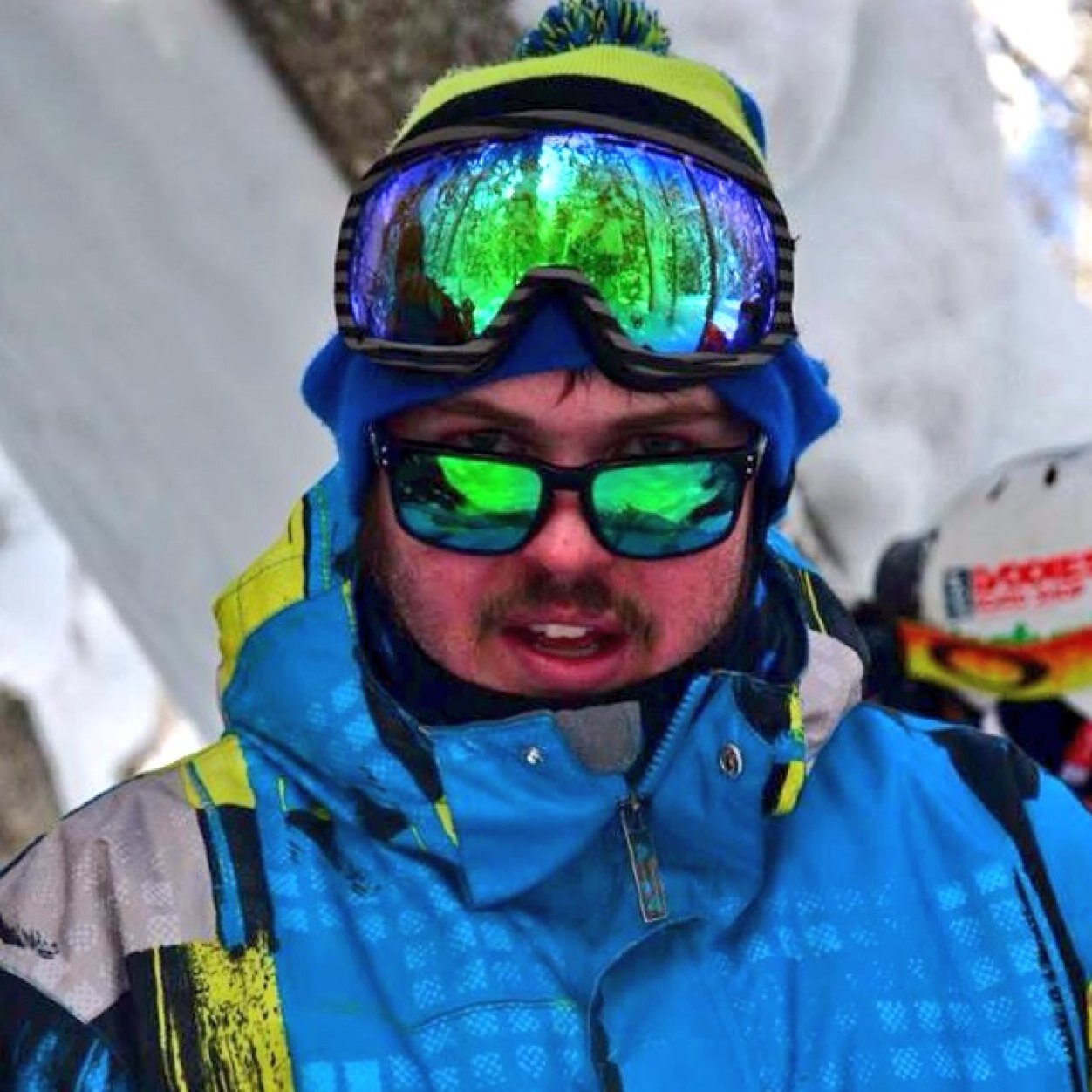 Snowboarder. Bike Mechanic. Music Enthusiest. Friend to Anyone and Everyone. Lover of life, and living a life worth loving.