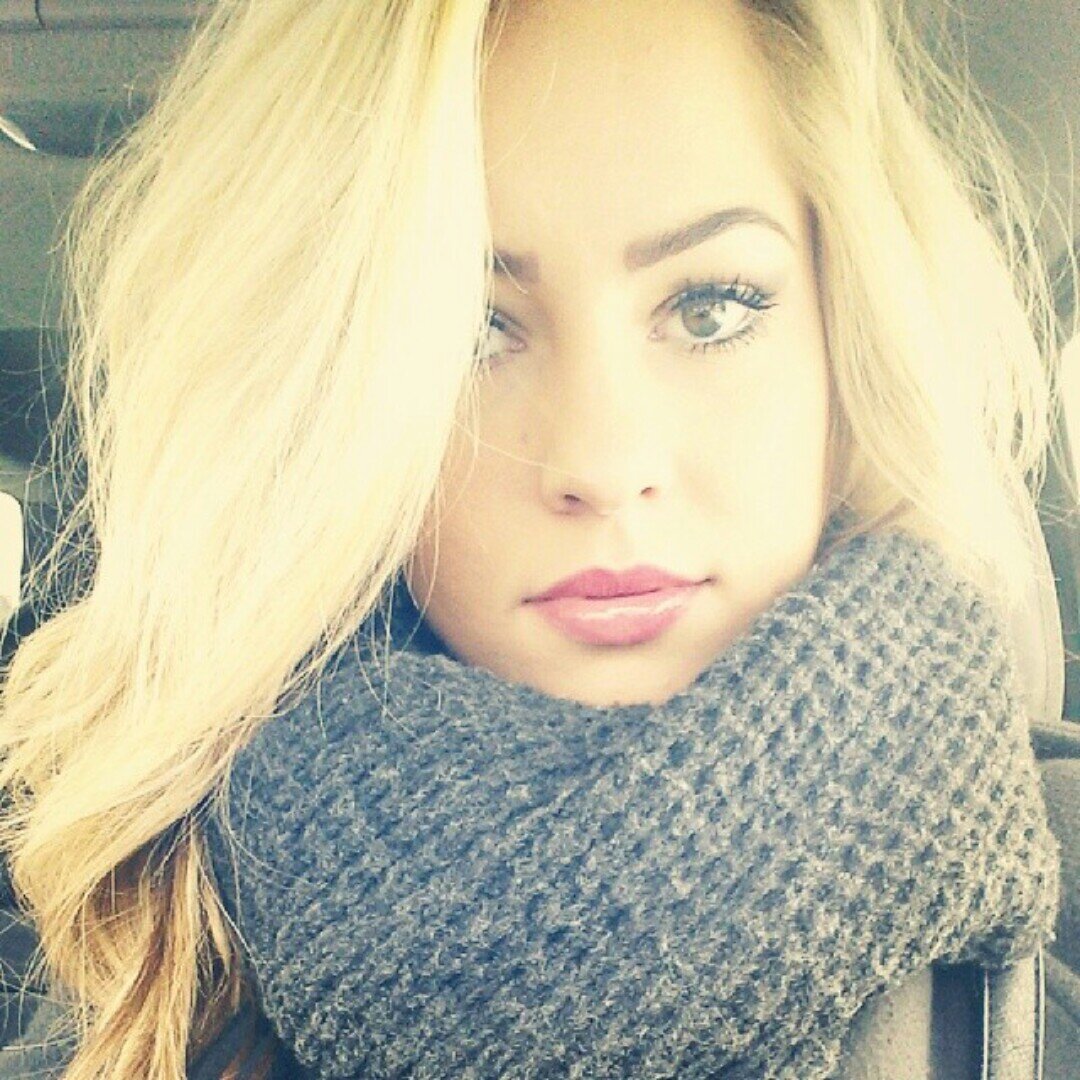 20 years old. #Taurus. Animal lover.