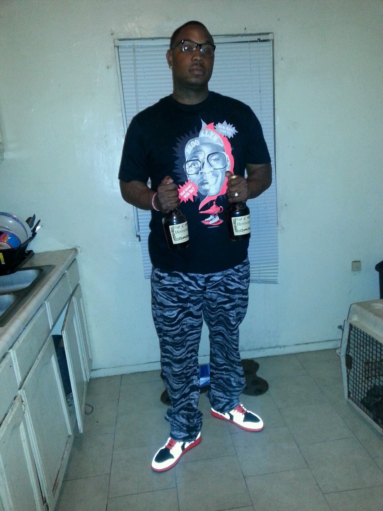 fly brimin the money is the motive follow me on ig @instagram @stretch_obama my turn up is always real