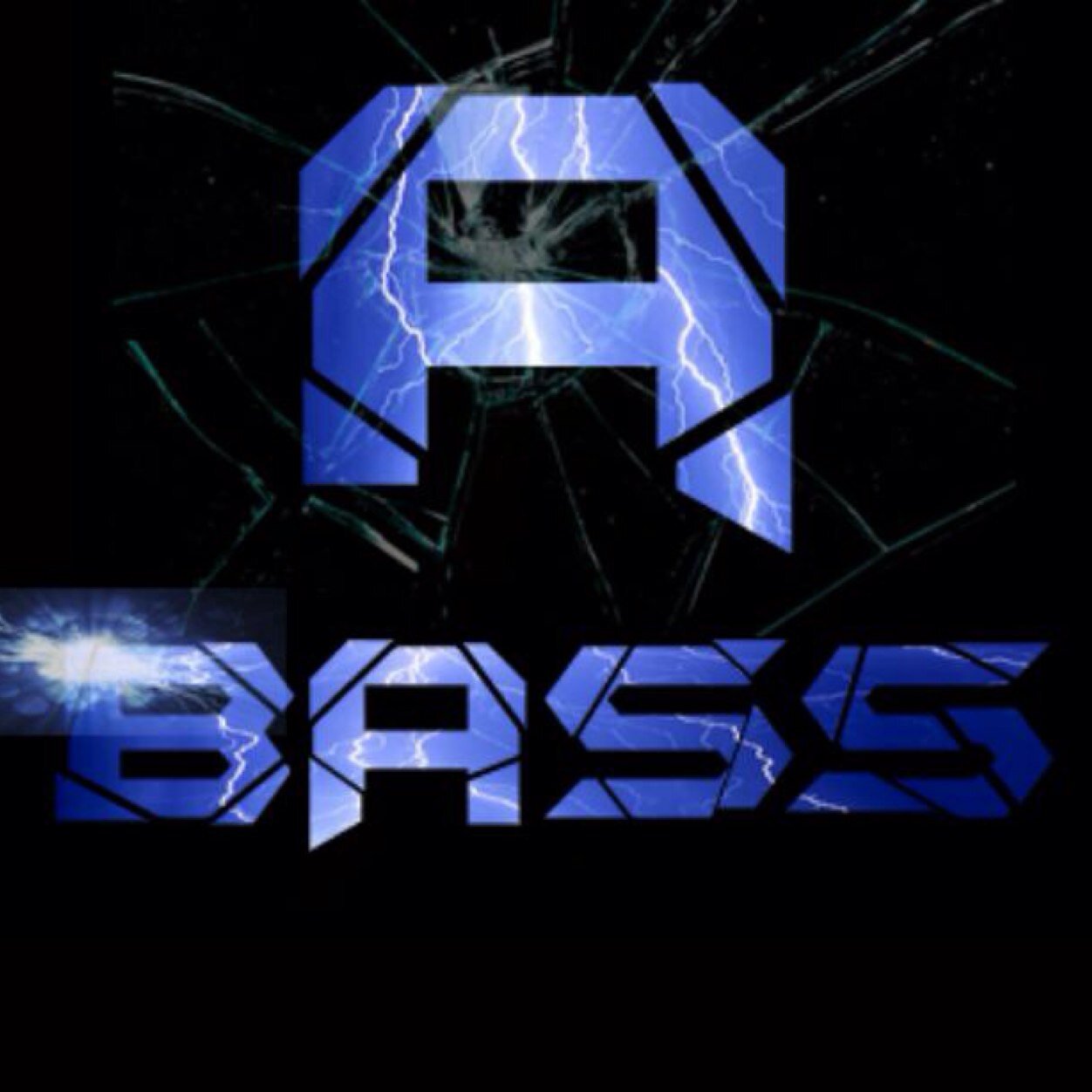 aToMc_bass's profile picture. 