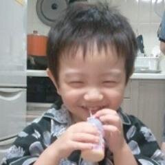 kawasakiebisyou's profile picture. 2014年7月現在、5歳の男の子の母親やってます。
子供が産まれる前にやってたビーシュリンプ飼育。
再開させたのでその辺も呟こうと思います♪
2014年2月27日
ベタ、プレコ飼育もデビュー(*ﾉｪﾉ)

日常やら、思った事、お得情報なんかを呟いてみよーと思います。
(〃￣(ｴ)￣)ﾉよろ☆