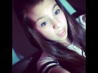 Jessiebelstone's profile picture. 