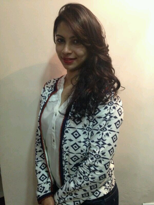 Believer in life and karma, workout addict, mom to a lil angel, passionate traveller, loves coffee and good conversations