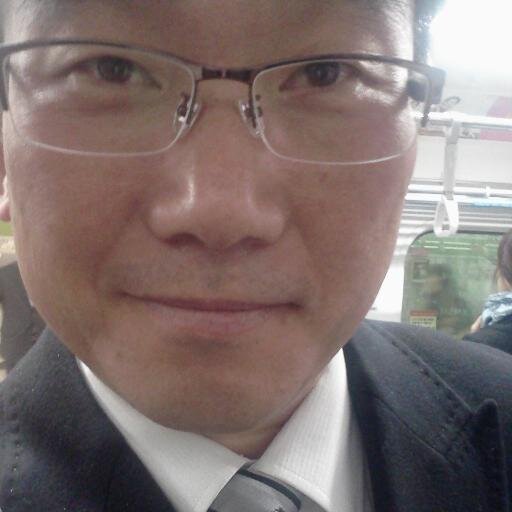 안녕하세요..^^ SNS 트위터를 통해 소통하게되어 반갑습니다. 사회적Issue나 취미, 관심분야등을 공유소통하고싶습니다.