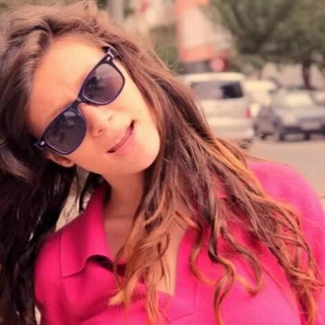 ÇİKOLATAAA DELİSİİ, OKUL MANYAĞI (NEFREET),GÜLMEYİİ SEVEN, SEVENE GÜLEN :D GÜLDANEM, ATİYEM, SÜMEYYEM KOCA KOCAA GALP GALP 3