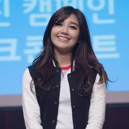 `Princess Eunji from APink` cantiq since 1993
