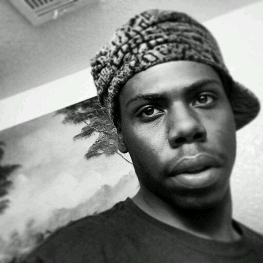Paper krucual rapper/singer Song writer follow me on ig @paperkrucial booking info or collabs paperkrucial@yahoo.com