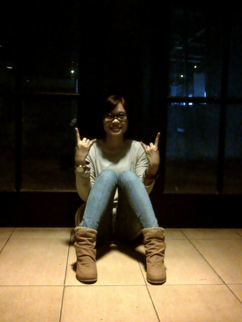 simplicity
| just ordinary girl | I don't care whatever people says about me cuz I know who am I, what I want, what I think, what I do, (✽ˆ⌣ˆ✽)