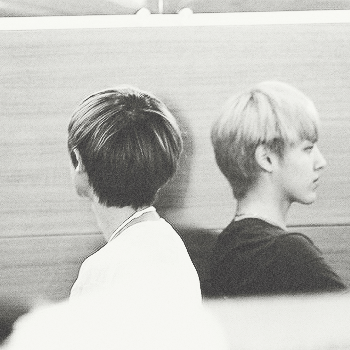 .สนับสนุนให้องค์คริสติน่าประทับร่างพี่คริส.. // ใน FAV มีฉากที่ตัดอยู่ // แต่งฟิคไปเรื่อยหลายคู่ ชิปมั่วปนกันไปมา