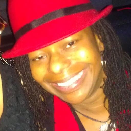 Sybillaat's profile picture. Proud mother of 4!