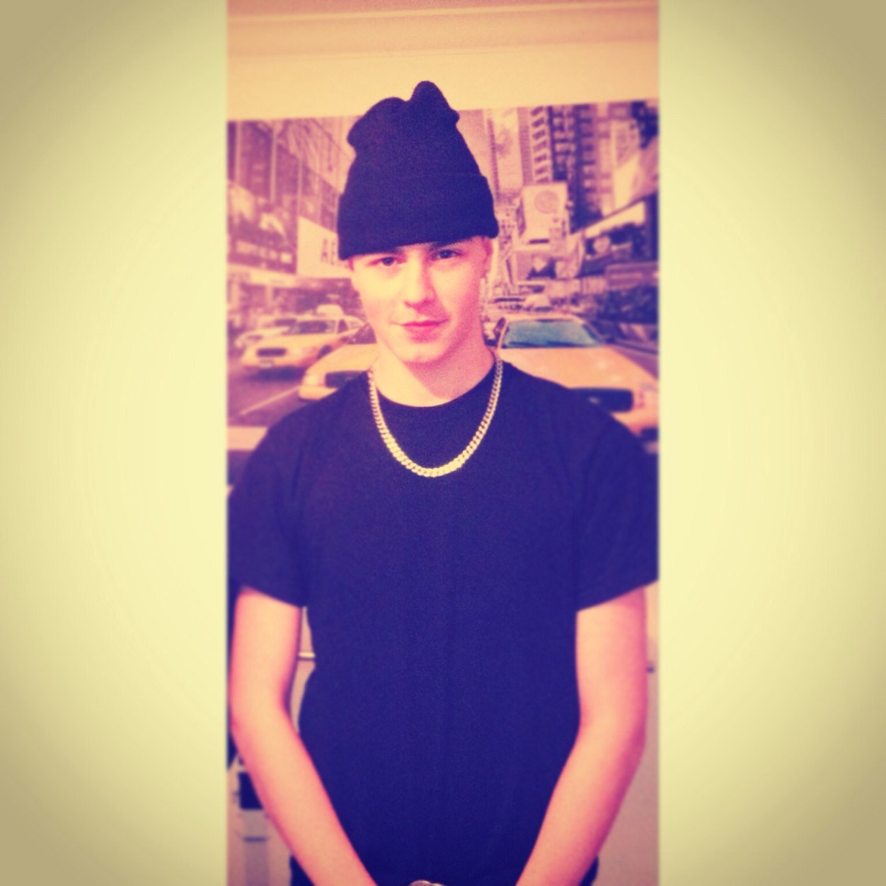 #TEAMFOLLOWBACK