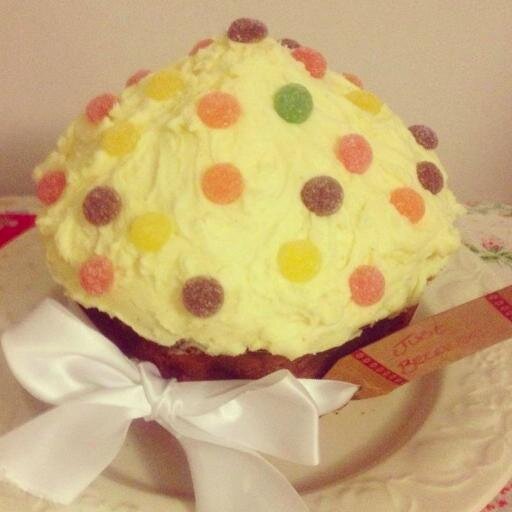 thecakeaway19's profile picture. Passionate bakers with a love for creative cakes.