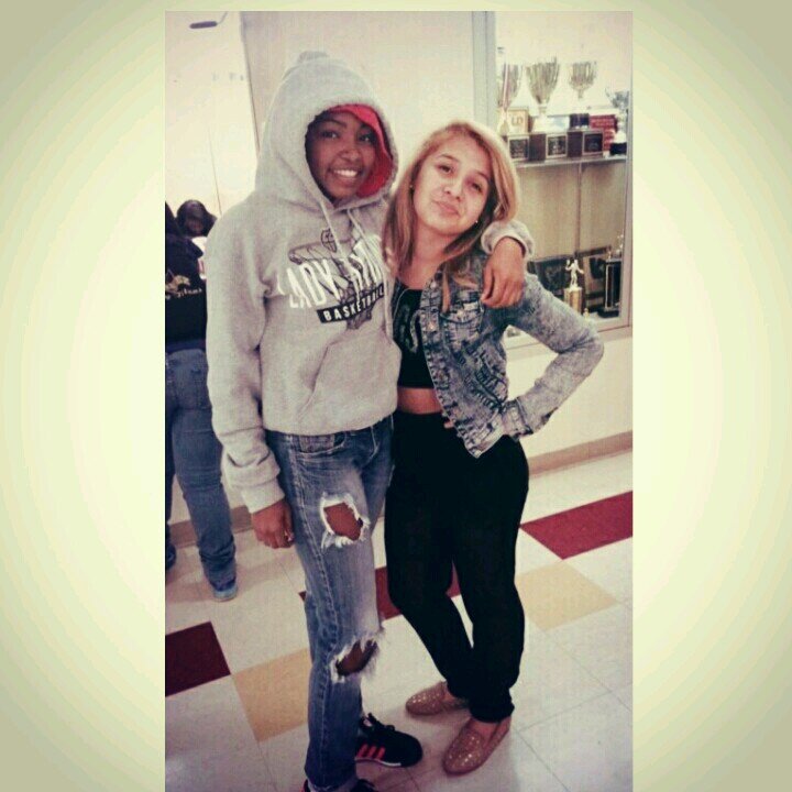 MCHERRERA211995's profile picture. new twitter!!! FOLLOW ME