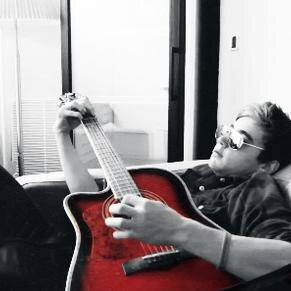 lukehiscouch's profile picture. Put your fruit in my loop.James/5.