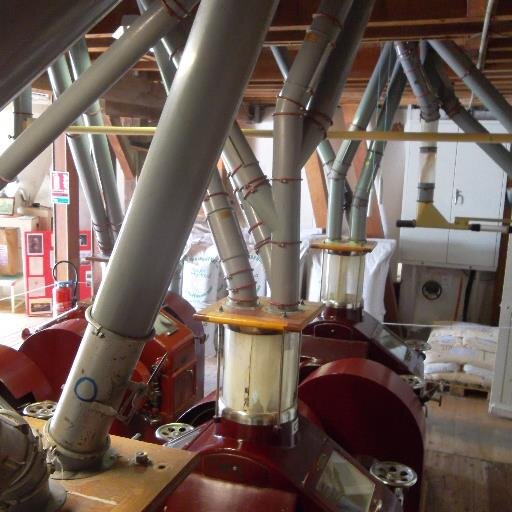 CarnatMeunerie's profile picture. Moulin familial, indépendant et artisanal. Fabriquant de farine depuis plus de 100 ans.