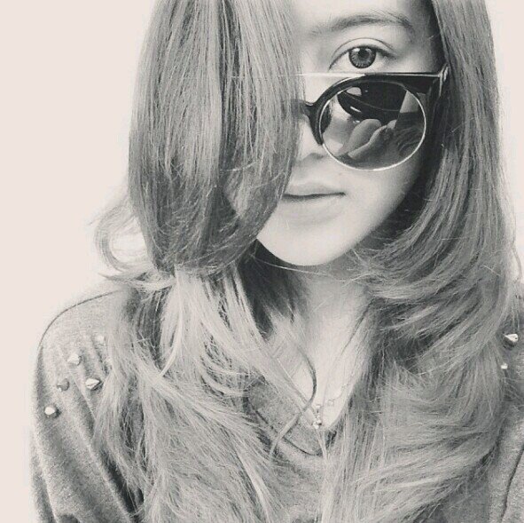 Don't give me hope if you doesn't love me bitch. Ma lovely lil sis @nur_azdamia ♥