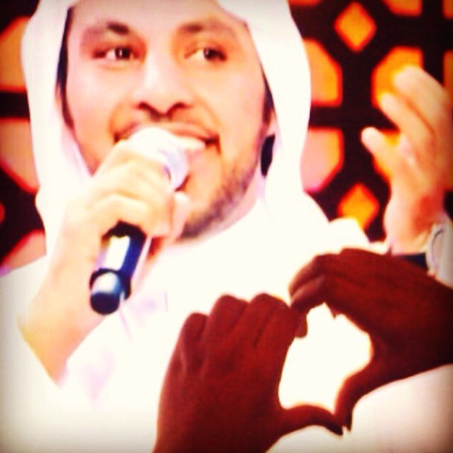 آنتقآئية نآدررة جدًآ ، آعيش على كم هآئل من آلكبريآء آميل آلى قرآءة آلآشخآص ،ۈ آبدء آعجآببِي بِصمت
احب واعشق صوت جابر الكاسر