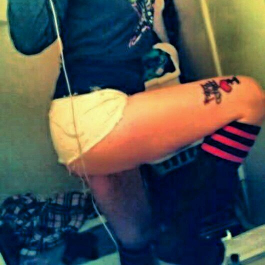 IG @kissmyswag420 (i follow bac.$.if u cute).$.kik~hmu fo it.$.26~bi~so cali~flirt~M.O.E..$.fuc u im hella dope.$.XOXO 3 lil'booty™$$..